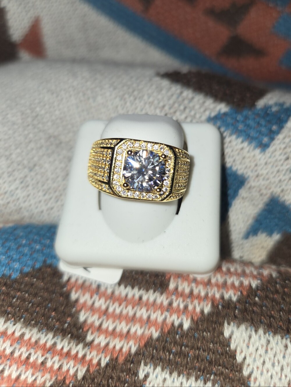 Gold-Tone Men’s Statement Ring 2 Ct Moisannite